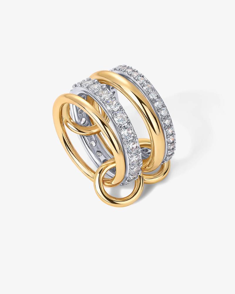 Close up of AAAAA Cubic Zirconia stones on interlocked gold bands