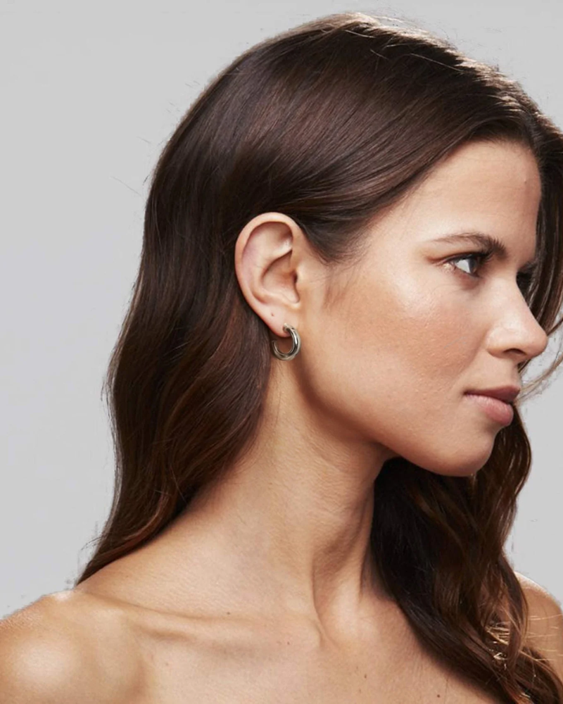 Woman wearing Round Solid Hoops for everyday style